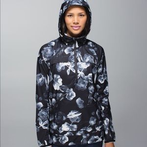 Lululemon Miss Misty Rainjacket